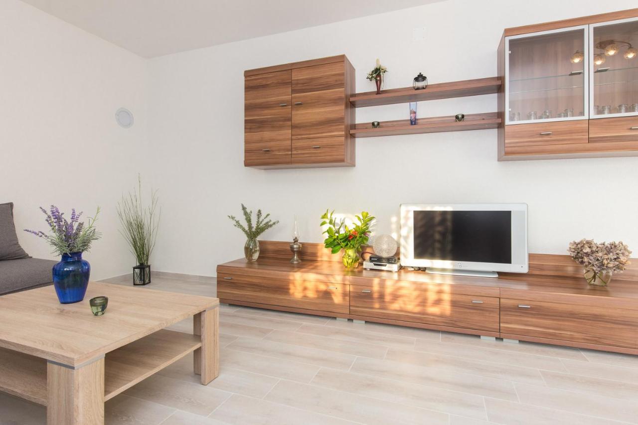 Apartment Dajana Pinezići Εξωτερικό φωτογραφία