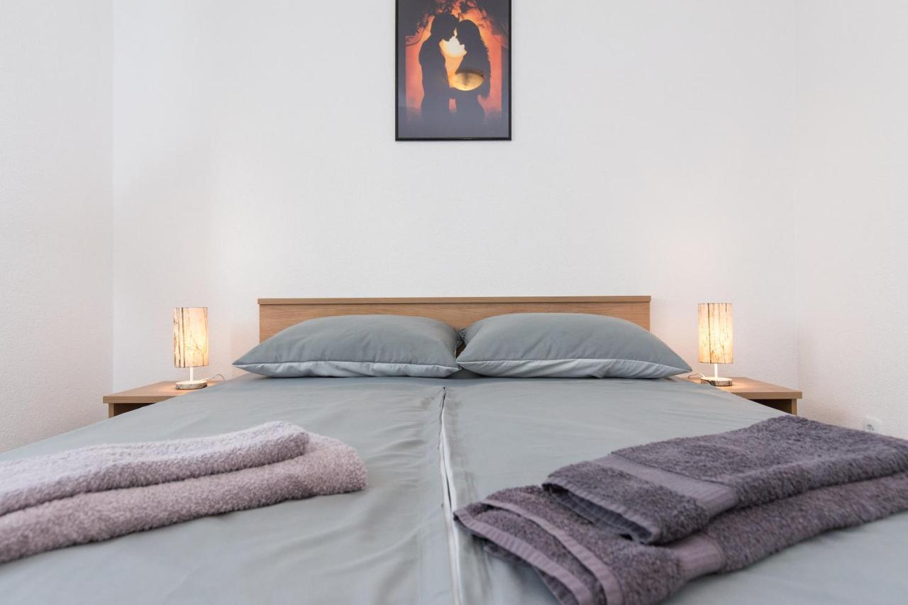 Apartment Dajana Pinezići Εξωτερικό φωτογραφία