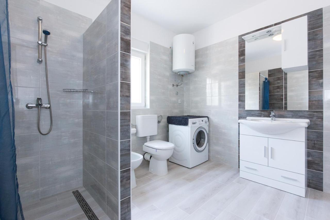 Apartment Dajana Pinezići Εξωτερικό φωτογραφία