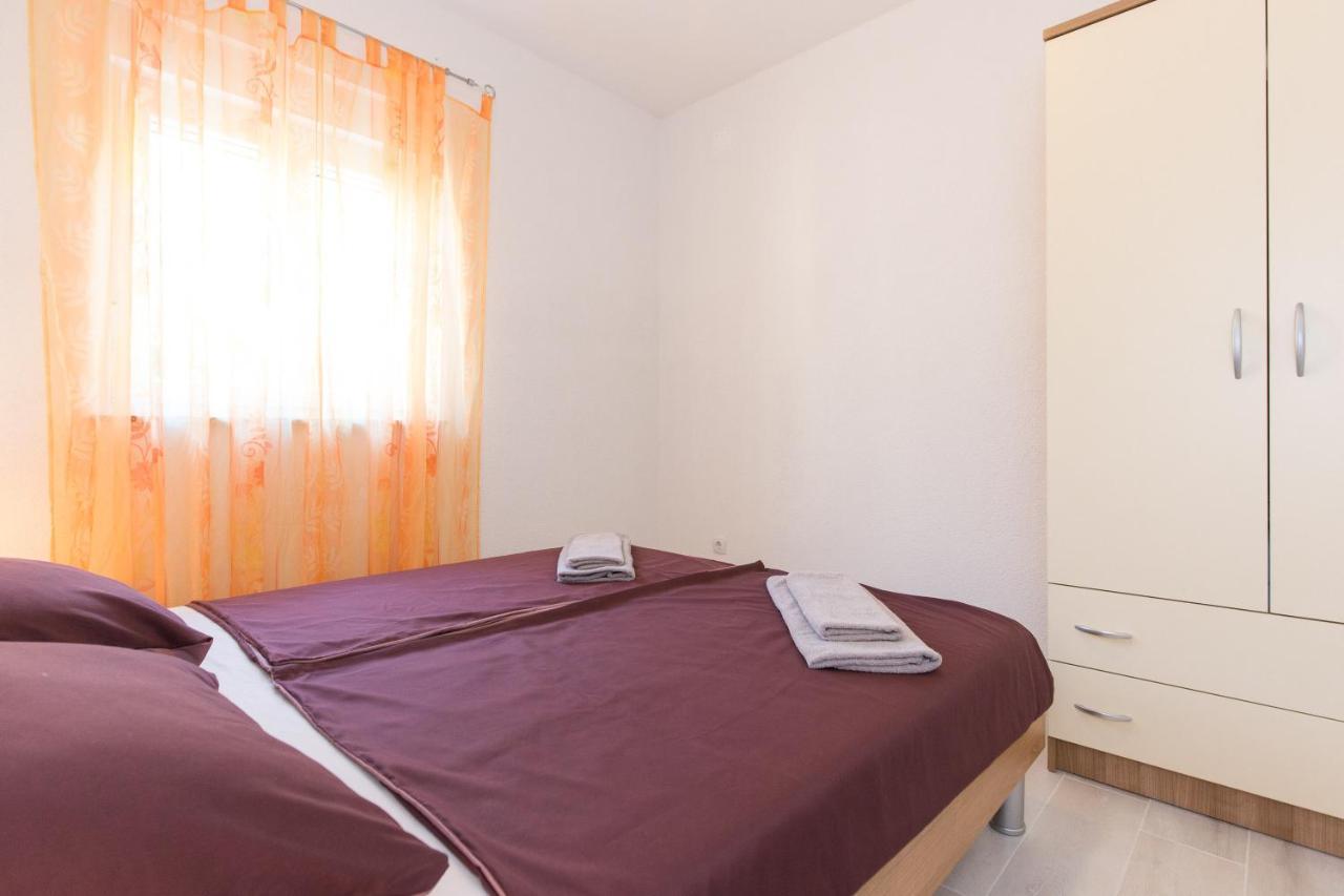 Apartment Dajana Pinezići Εξωτερικό φωτογραφία